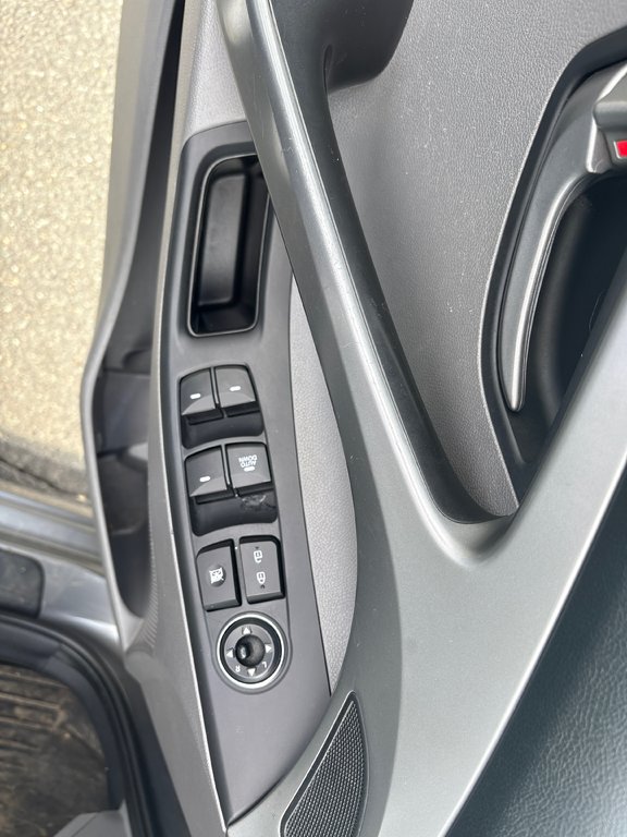 Hyundai Elantra GL 2014 à Bathurst, Nouveau-Brunswick - 24 - w1024h768px