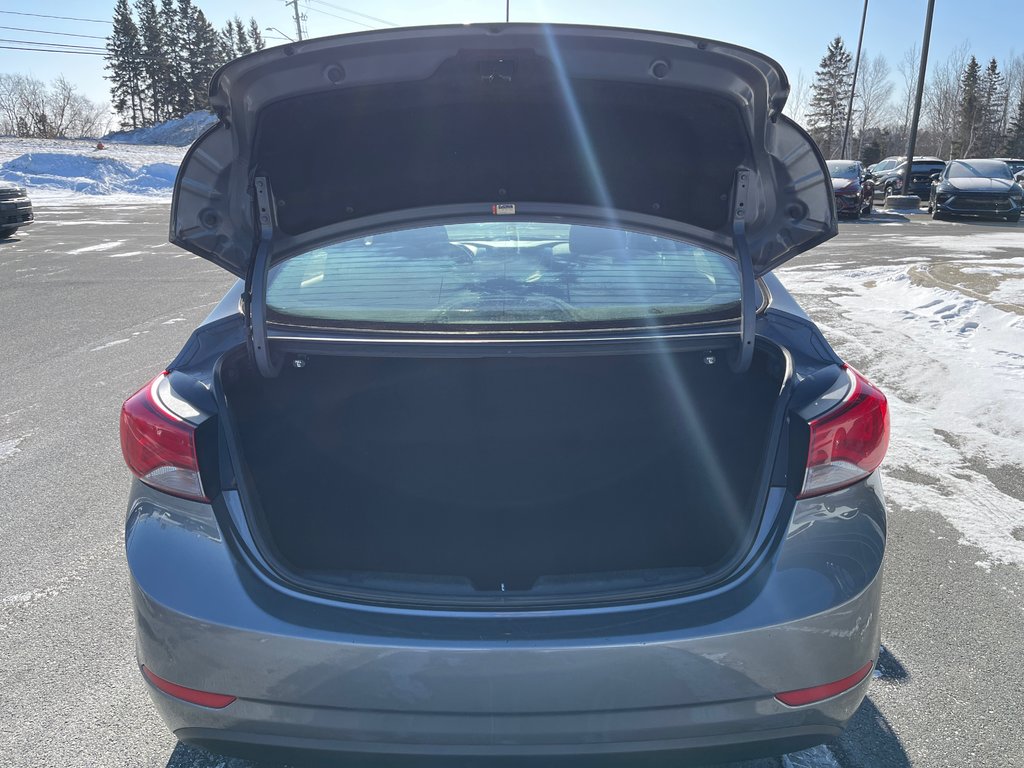 2014 Hyundai Elantra GL in Bathurst, New Brunswick - 13 - w1024h768px