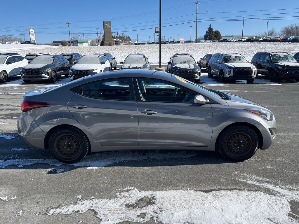 2014 Hyundai Elantra GL in Bathurst, New Brunswick - 5 - w1024h768px