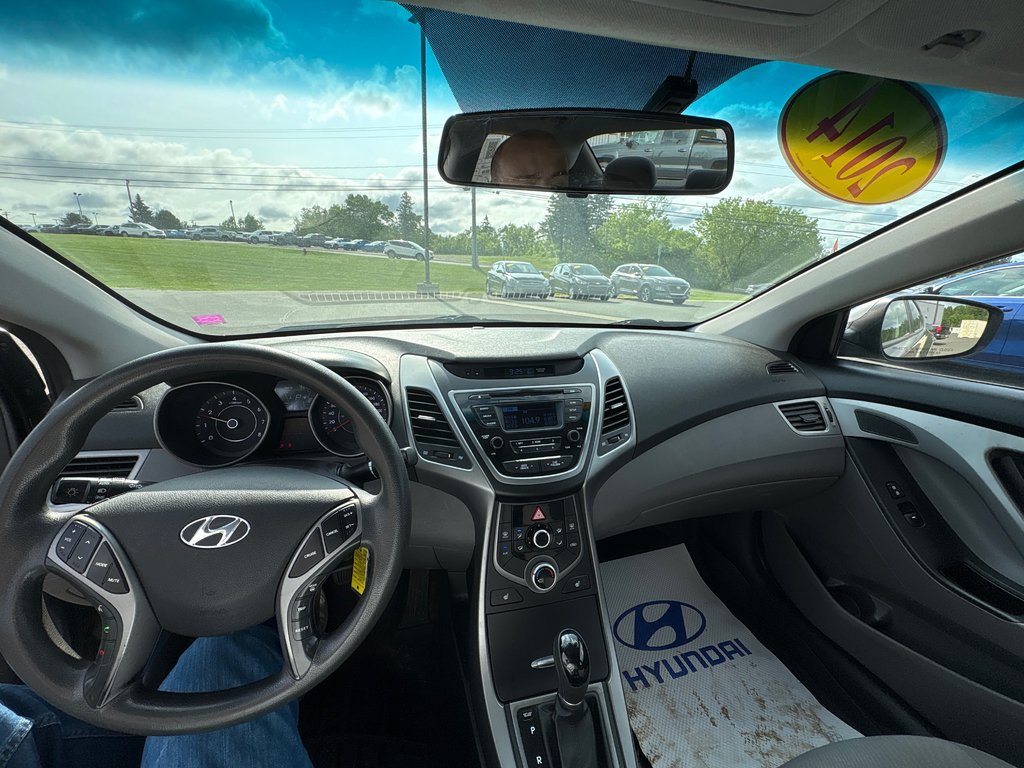 Hyundai Elantra GL 2014 à Bathurst, Nouveau-Brunswick - 18 - w1024h768px