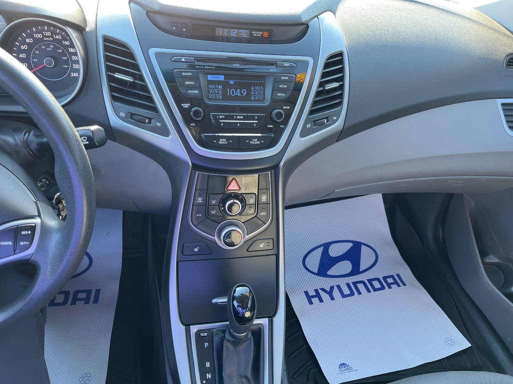 2014 Hyundai Elantra GL in Bathurst, New Brunswick - 17 - w1024h768px