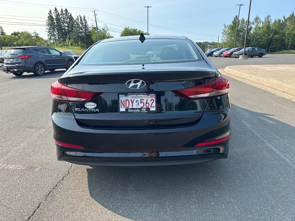 2017 Hyundai Elantra GLS in Bathurst, New Brunswick - 6 - w1024h768px