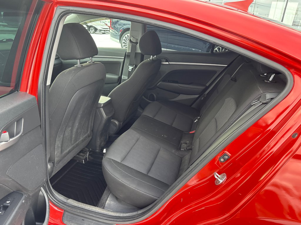 Hyundai Elantra GLS 2017 à Bathurst, Nouveau-Brunswick - 11 - w1024h768px