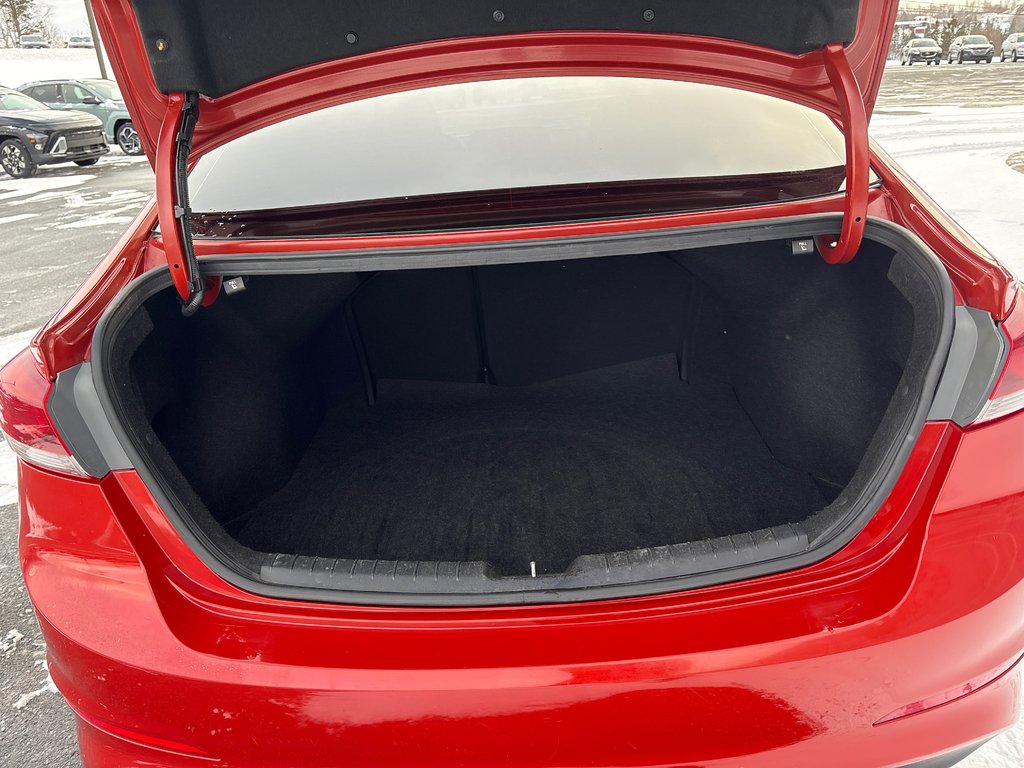 Hyundai Elantra GLS 2017 à Bathurst, Nouveau-Brunswick - 14 - w1024h768px