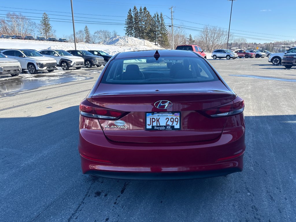 Hyundai Elantra GL 2018 à Bathurst, Nouveau-Brunswick - 7 - w1024h768px