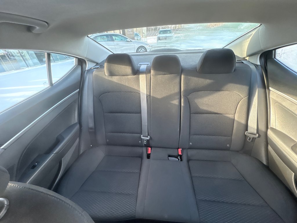 2019 Hyundai Elantra Essential in Bathurst, New Brunswick - 14 - w1024h768px