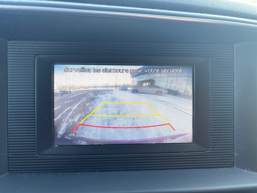 2019 Hyundai Elantra Essential in Bathurst, New Brunswick - 19 - w1024h768px