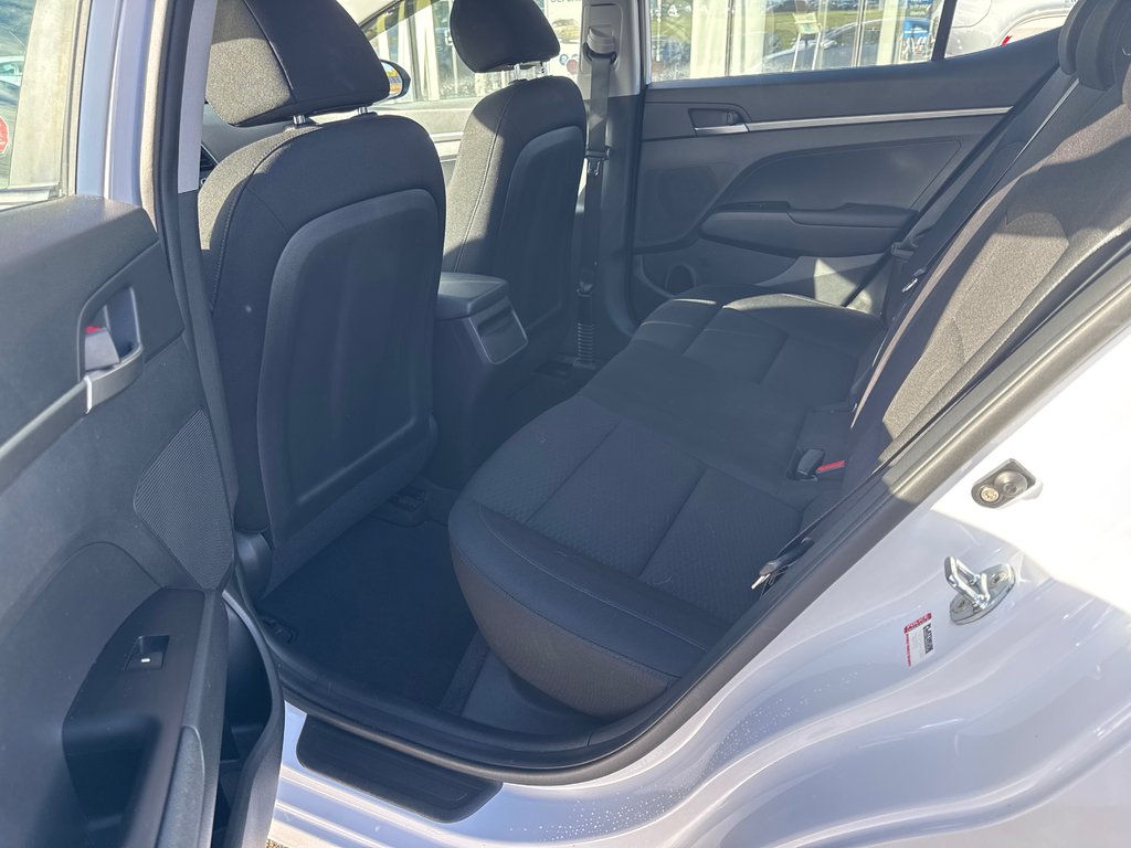 2020 Hyundai Elantra Essential in Bathurst, New Brunswick - 12 - w1024h768px