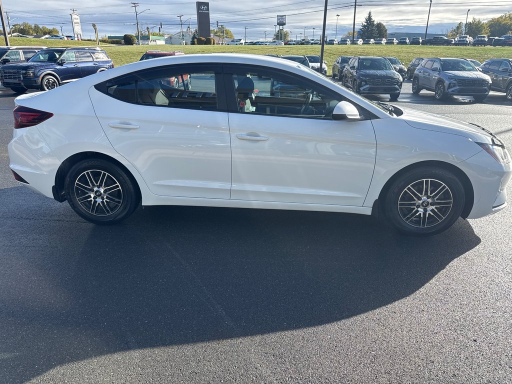 2020 Hyundai Elantra Essential in Bathurst, New Brunswick - 4 - w1024h768px