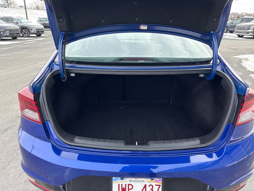 2020 Hyundai Elantra Preferred in Bathurst, New Brunswick - 10 - w1024h768px