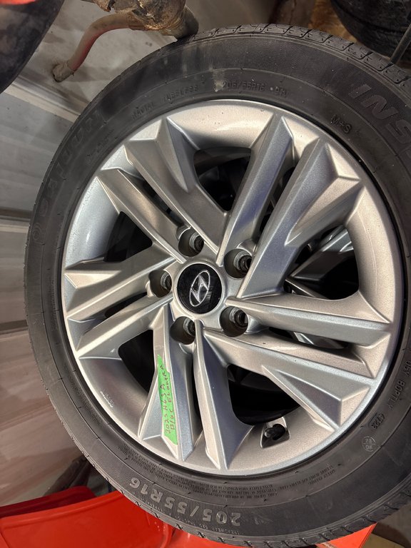 2020 Hyundai Elantra Preferred in Bathurst, New Brunswick - 23 - w1024h768px