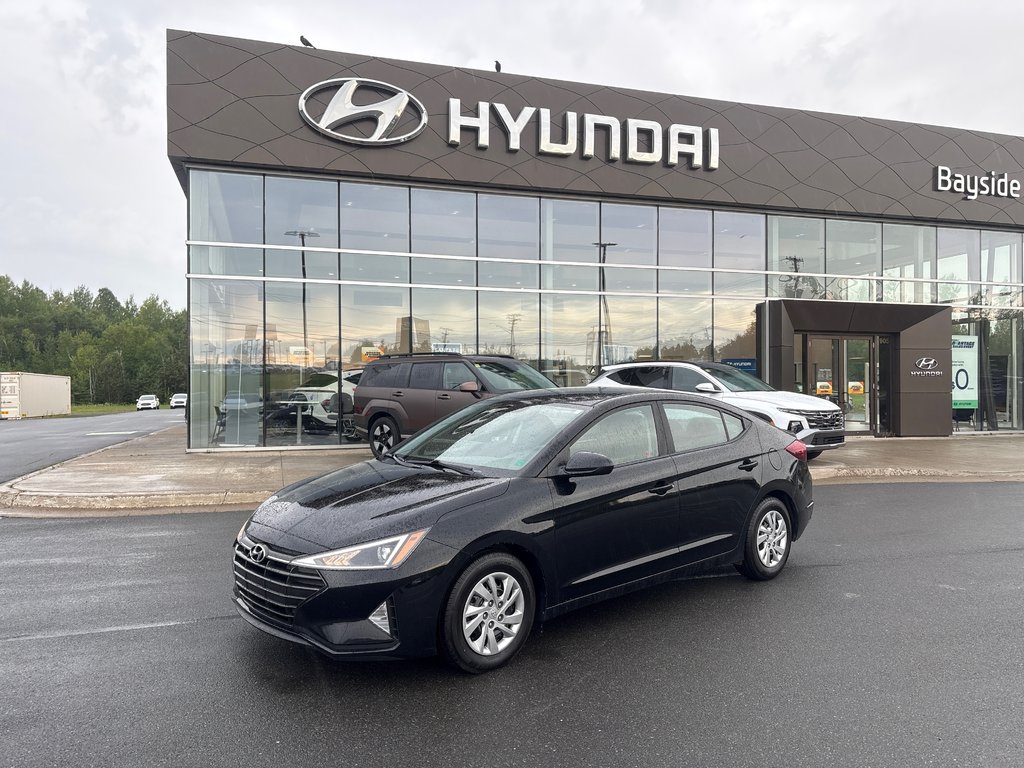 Hyundai Elantra Essential 2020 à Bathurst, Nouveau-Brunswick - 1 - w1024h768px