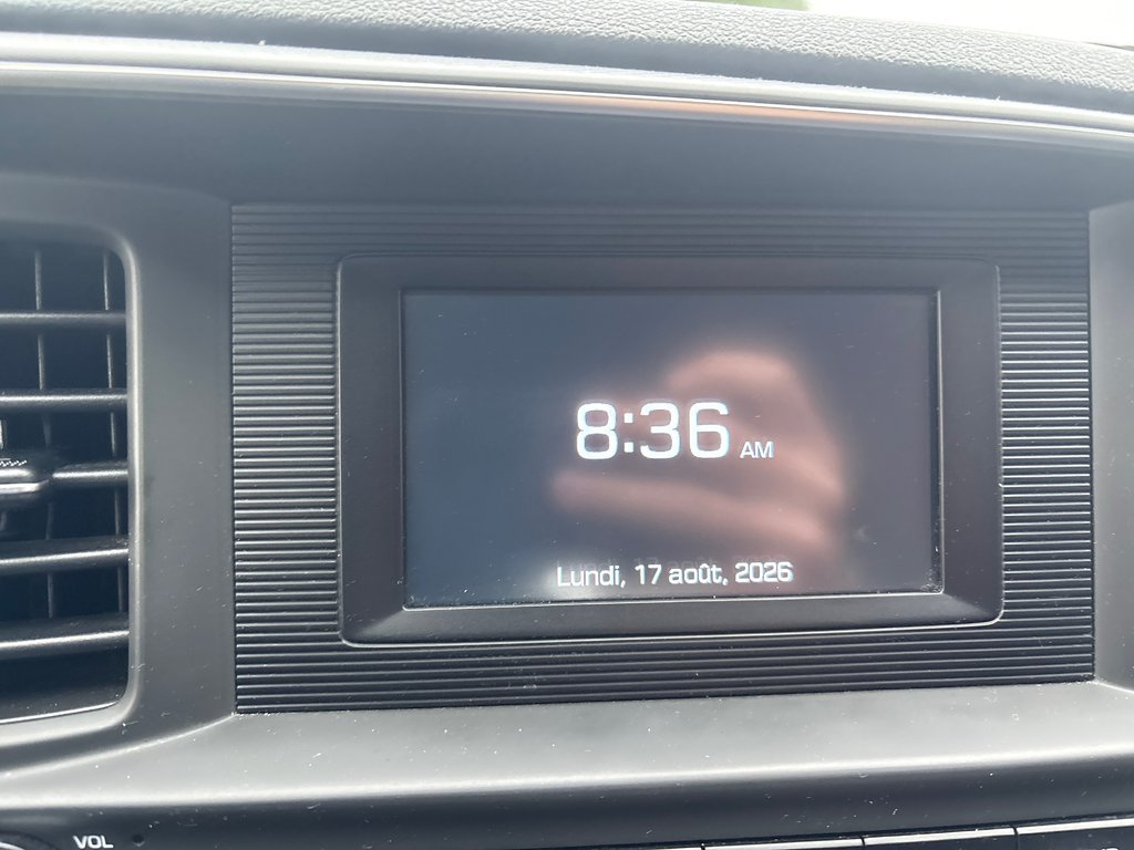 Hyundai Elantra Essential 2020 à Bathurst, Nouveau-Brunswick - 16 - w1024h768px