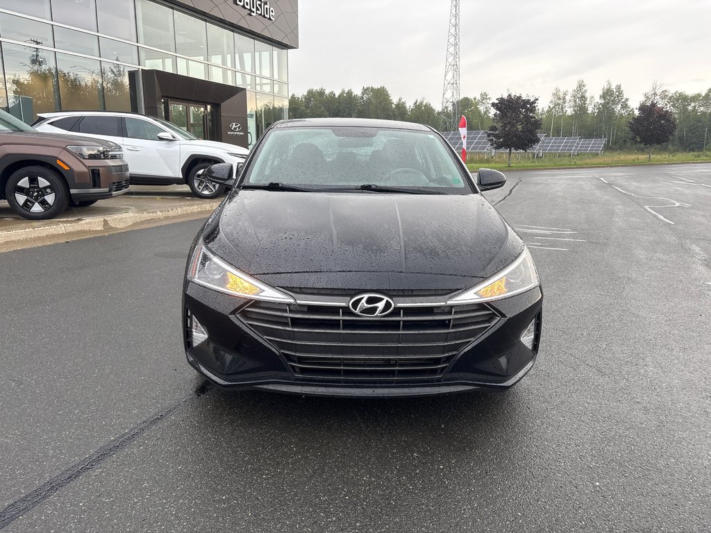 Hyundai Elantra Essential 2020 à Bathurst, Nouveau-Brunswick - 2 - w1024h768px