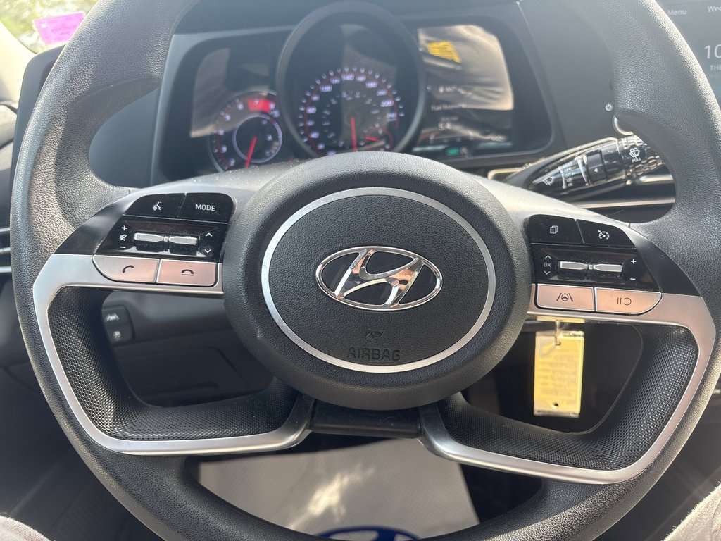 2021 Hyundai Elantra Essential in Bathurst, New Brunswick - 15 - w1024h768px