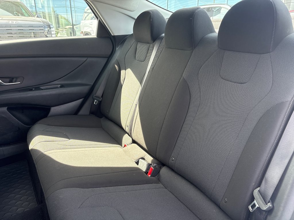 2021 Hyundai Elantra Essential in Bathurst, New Brunswick - 11 - w1024h768px