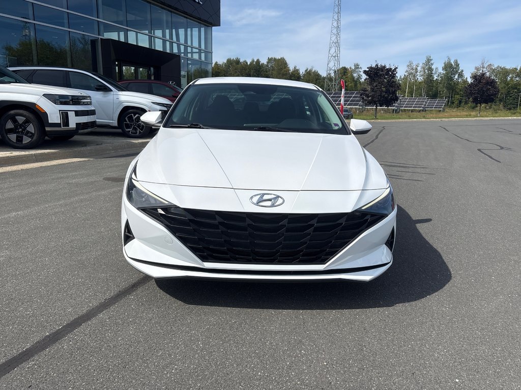 2021 Hyundai Elantra Essential in Bathurst, New Brunswick - 2 - w1024h768px