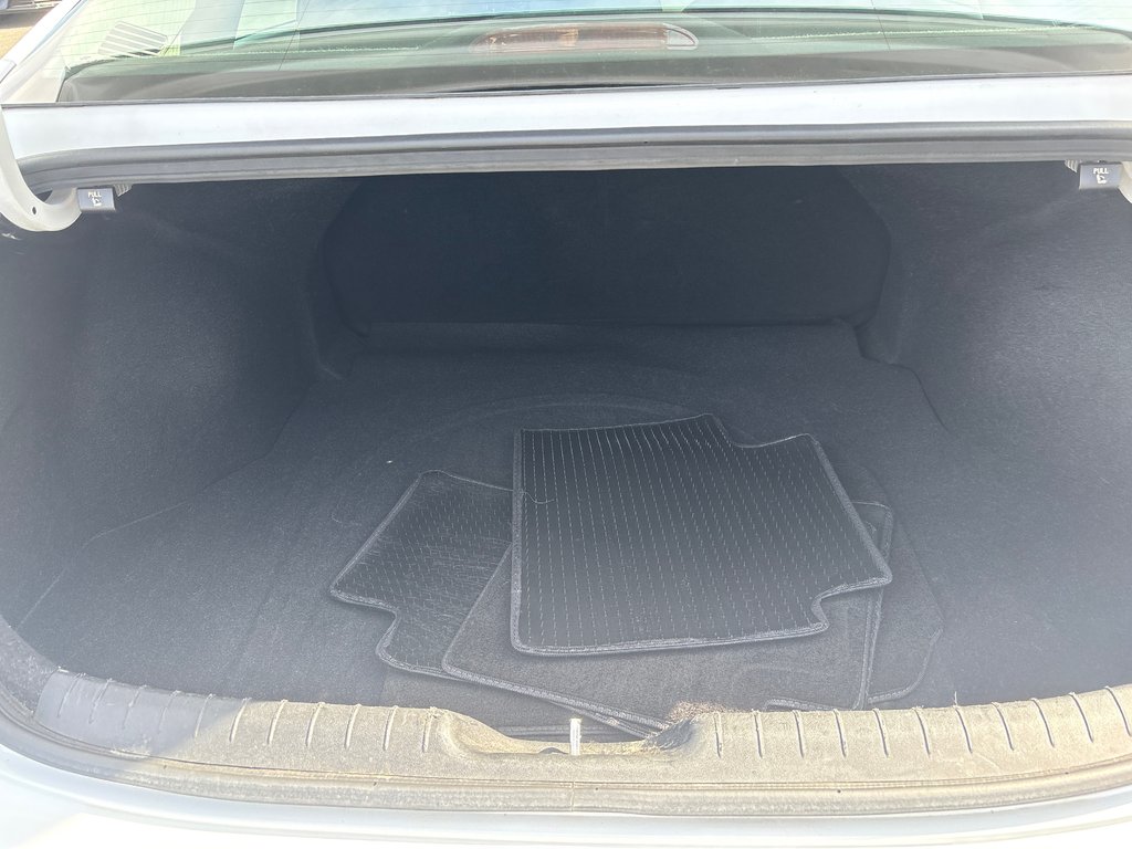 2021 Hyundai Elantra Essential in Bathurst, New Brunswick - 12 - w1024h768px