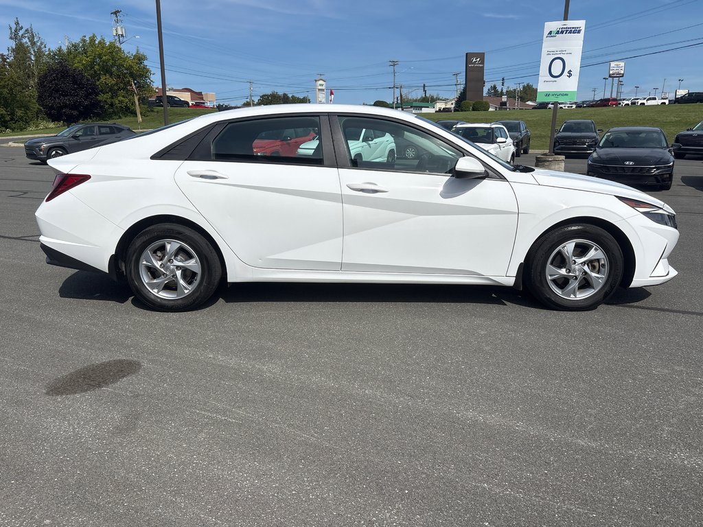2021 Hyundai Elantra Essential in Bathurst, New Brunswick - 6 - w1024h768px