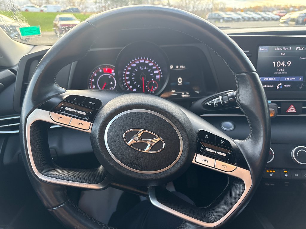 2022 Hyundai Elantra Preferred in Bathurst, New Brunswick - 17 - w1024h768px
