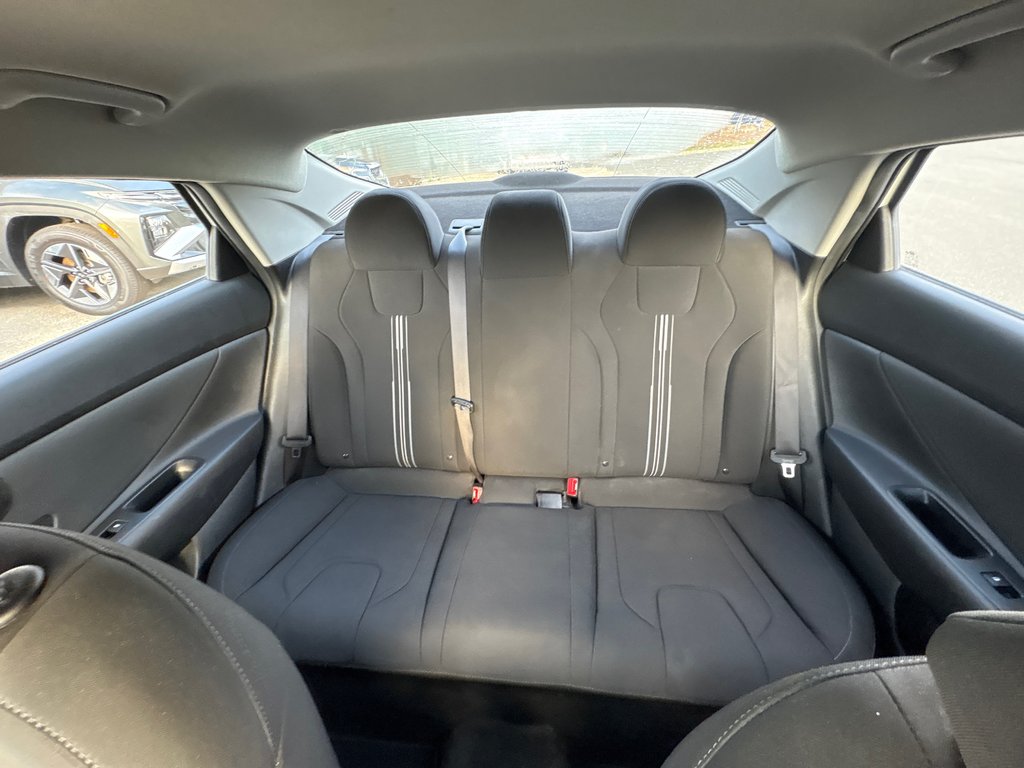 2022 Hyundai Elantra Preferred in Bathurst, New Brunswick - 15 - w1024h768px