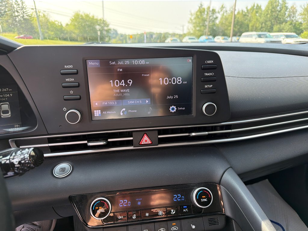 2022 Hyundai Elantra Preferred in Bathurst, New Brunswick - 11 - w1024h768px