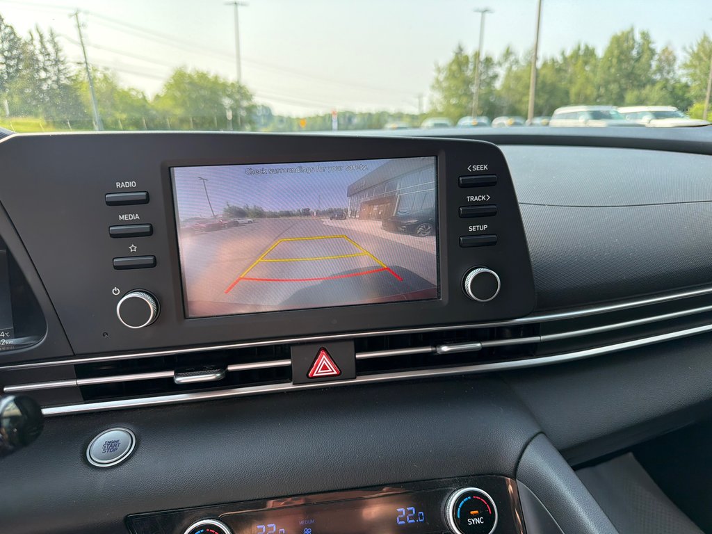 2022 Hyundai Elantra Preferred in Bathurst, New Brunswick - 12 - w1024h768px