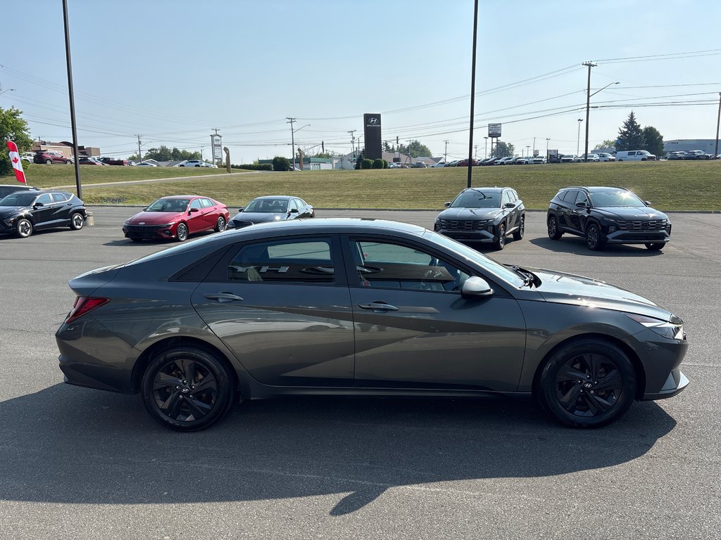 2023 Hyundai Elantra Preferred in Bathurst, New Brunswick - 5 - w1024h768px