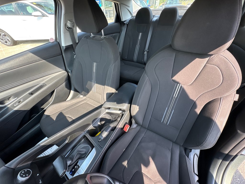 2023 Hyundai Elantra Preferred in Bathurst, New Brunswick - 20 - w1024h768px