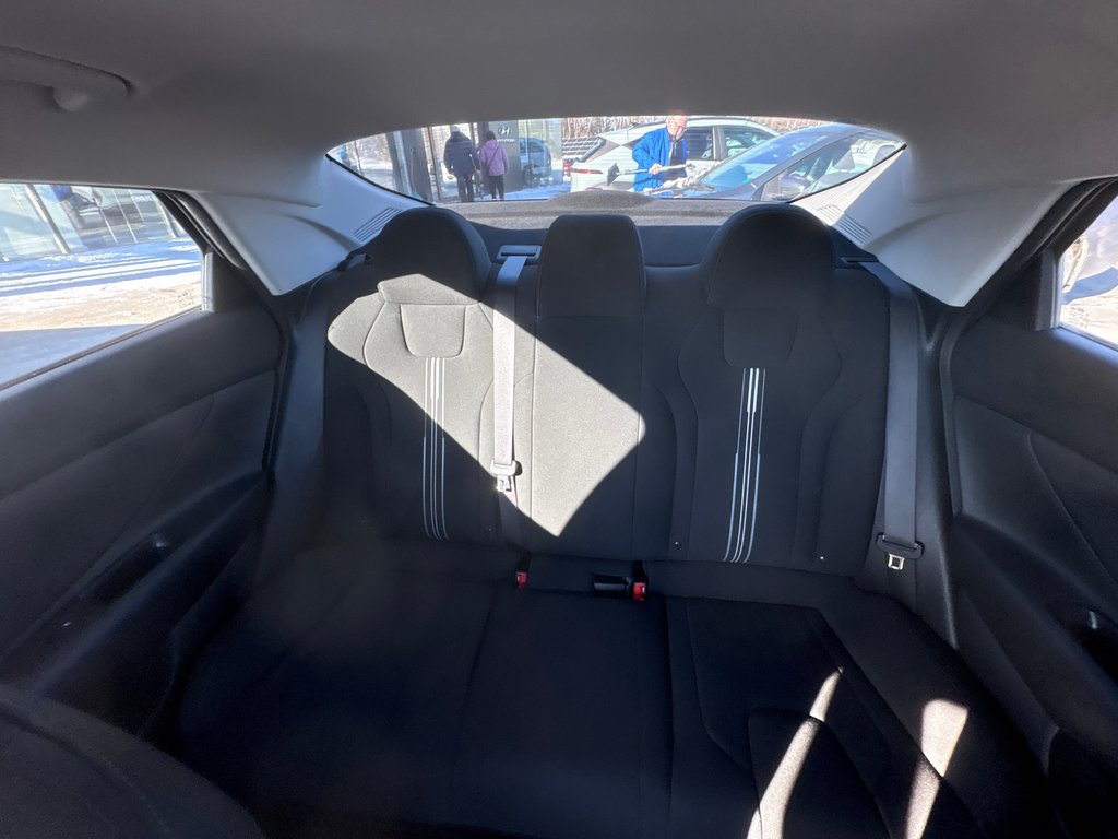 2023 Hyundai Elantra Preferred in Bathurst, New Brunswick - 17 - w1024h768px