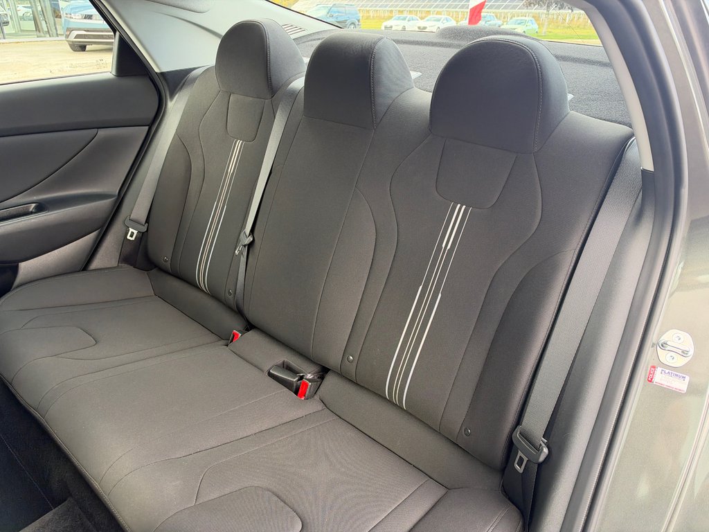 2023 Hyundai Elantra Preferred in Bathurst, New Brunswick - 15 - w1024h768px