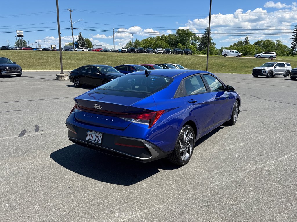 2025 Hyundai Elantra Preferred IVT w/Tech Pkg in Bathurst, New Brunswick - 6 - w1024h768px