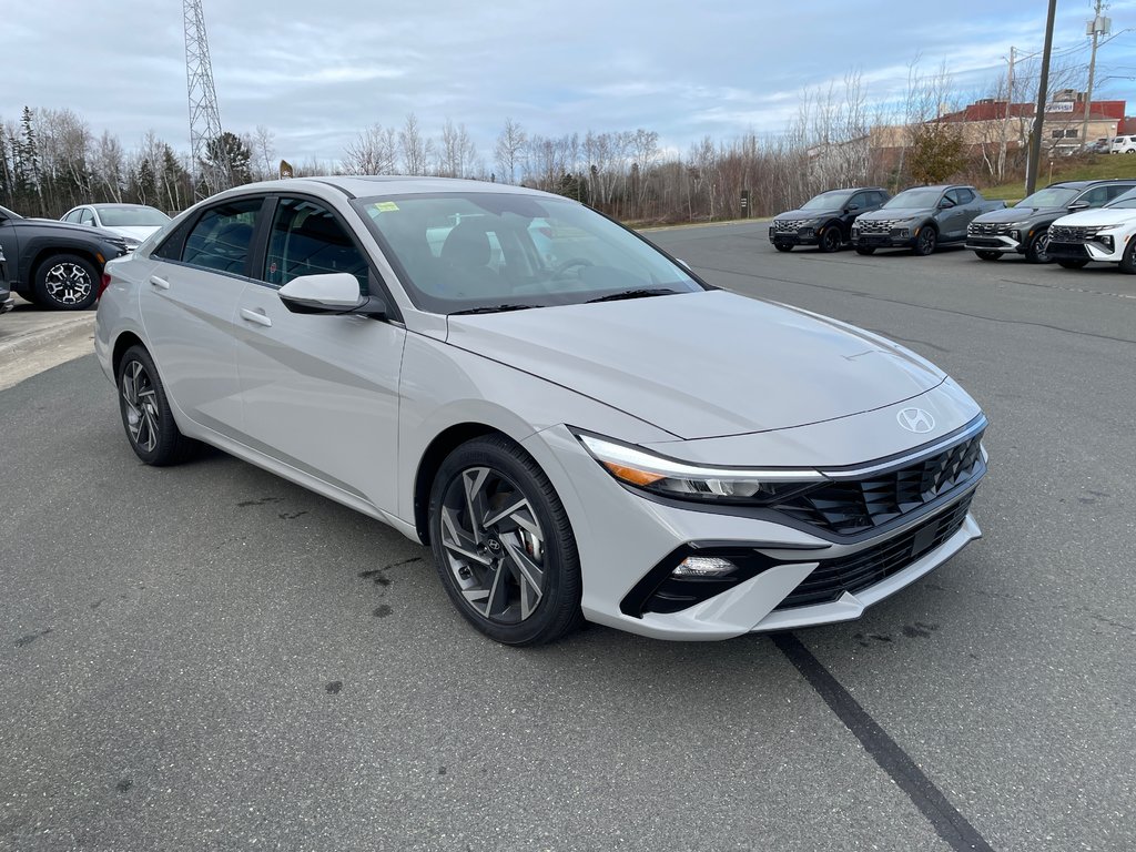 Elantra Luxury IVT 2025 à Bathurst, Nouveau-Brunswick - 3 - w1024h768px