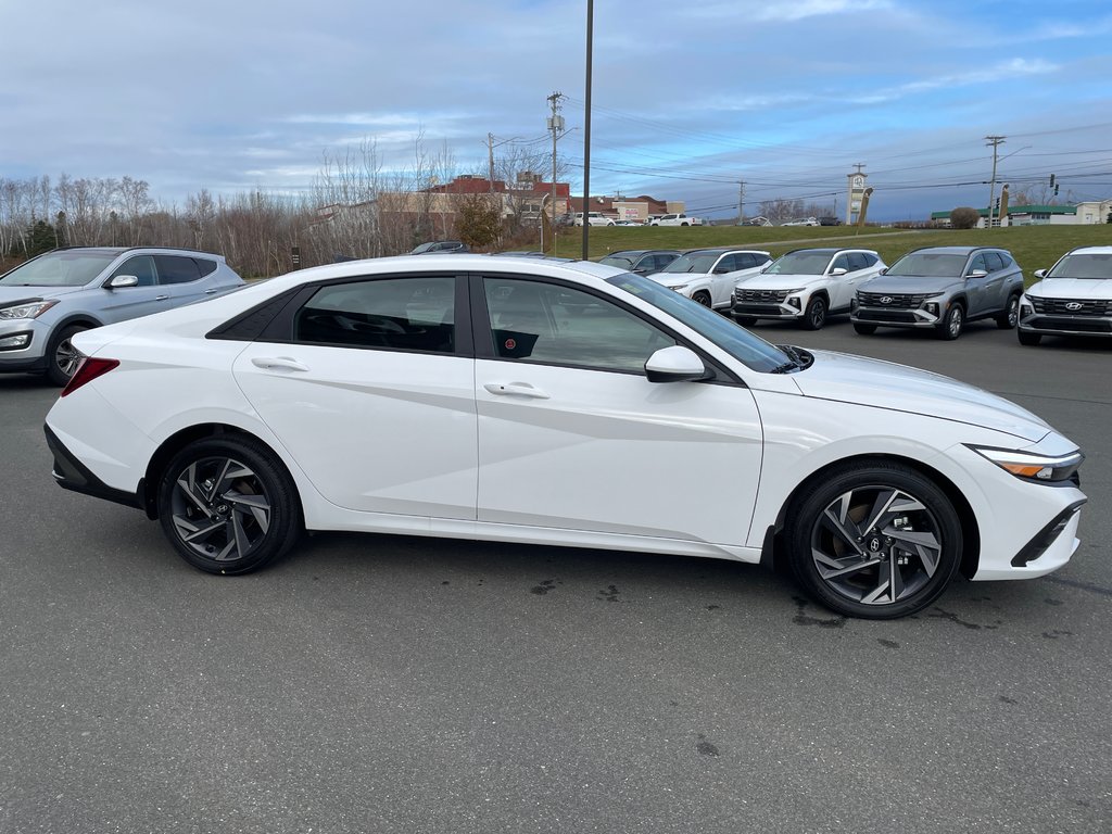 Elantra Preferred IVT w/Tech Pkg 2025 à Bathurst, Nouveau-Brunswick - 4 - w1024h768px