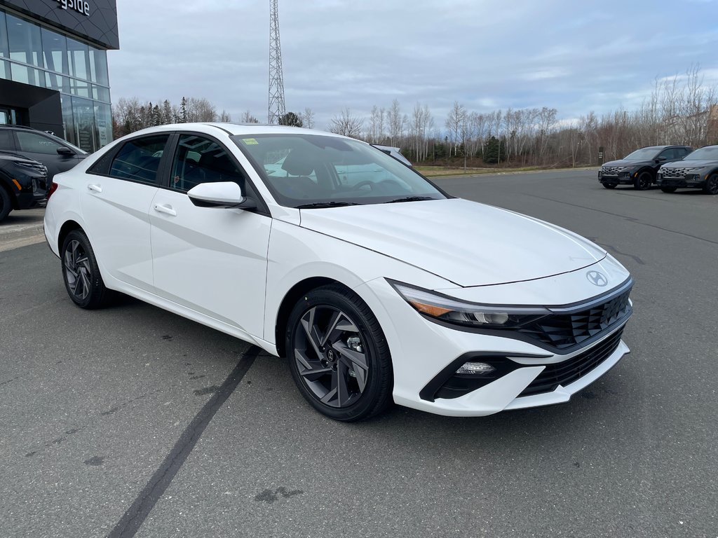 2025  Elantra Preferred IVT w/Tech Pkg in Bathurst, New Brunswick - 3 - w1024h768px