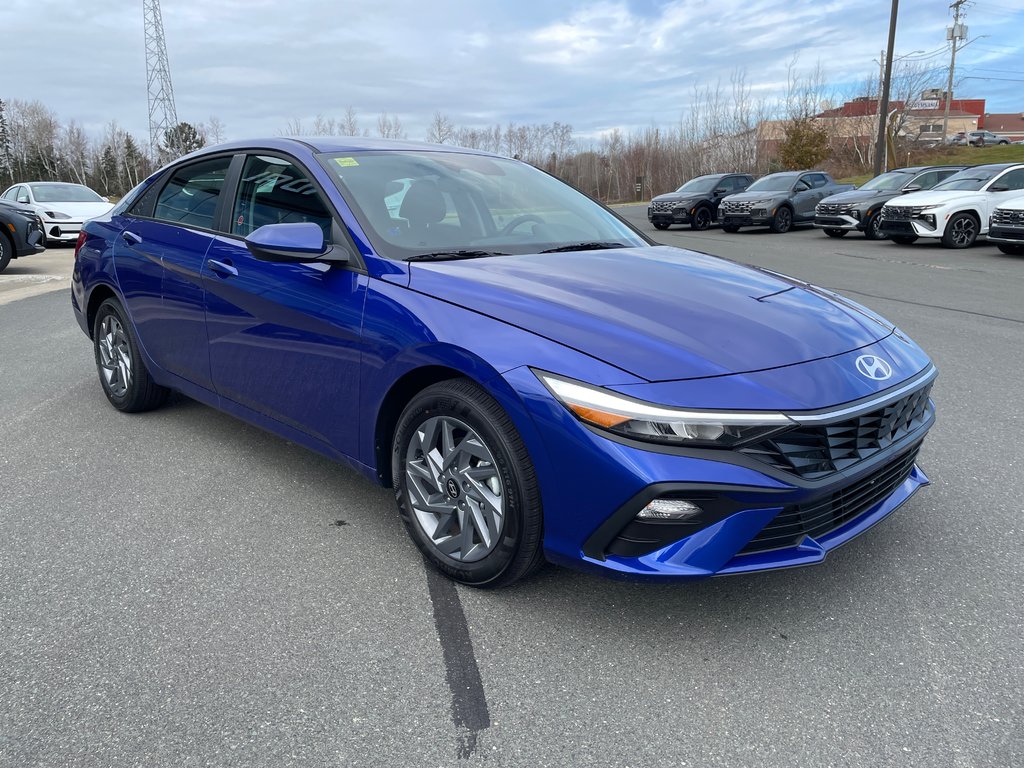 Elantra Preferred IVT 2025 à Bathurst, Nouveau-Brunswick - 3 - w1024h768px