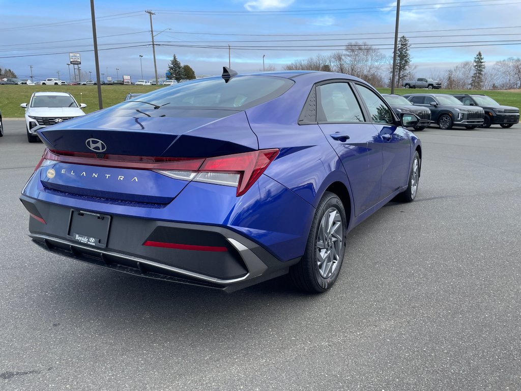 Elantra Preferred IVT 2025 à Bathurst, Nouveau-Brunswick - 5 - w1024h768px