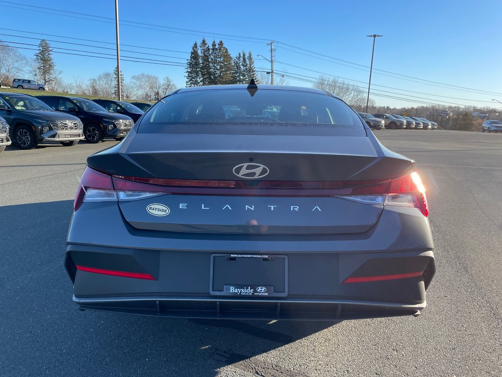 2025 Hyundai Elantra Preferred IVT in Bathurst, New Brunswick - 6 - w1024h768px