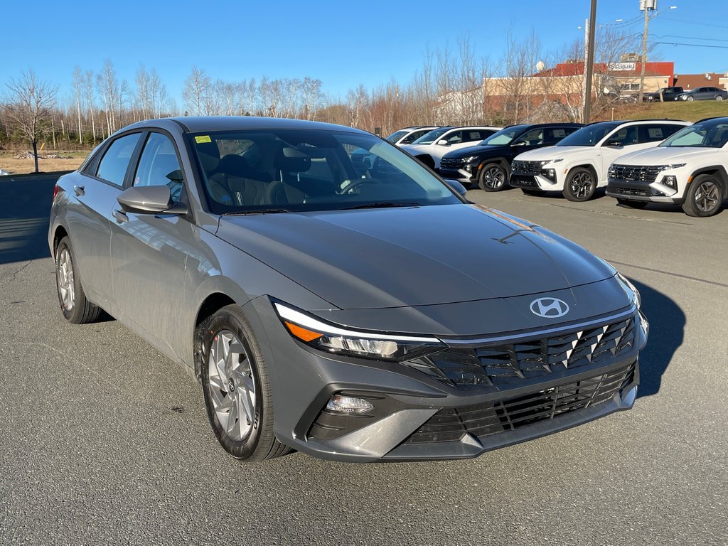 2025 Hyundai Elantra Preferred IVT in Bathurst, New Brunswick - 3 - w1024h768px