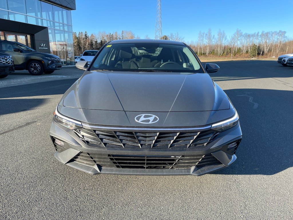 2025 Hyundai Elantra Preferred IVT in Bathurst, New Brunswick - 2 - w1024h768px