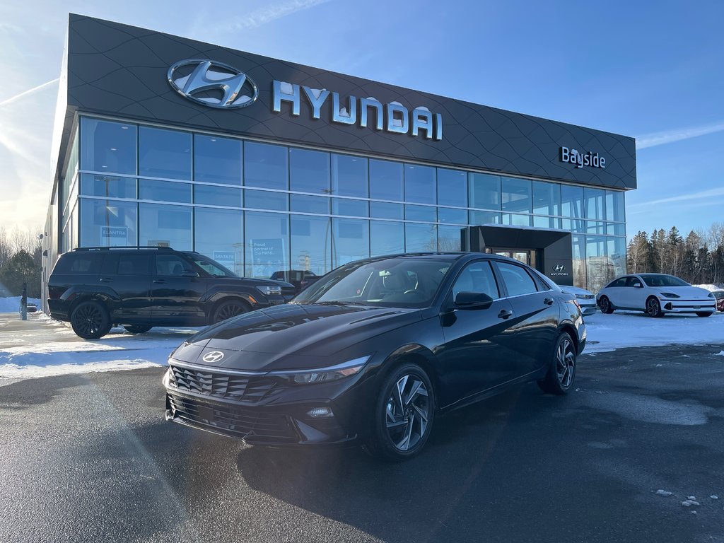 2025 Hyundai Elantra Luxury IVT w/Two-Tone Interior in Bathurst, New Brunswick - 1 - w1024h768px