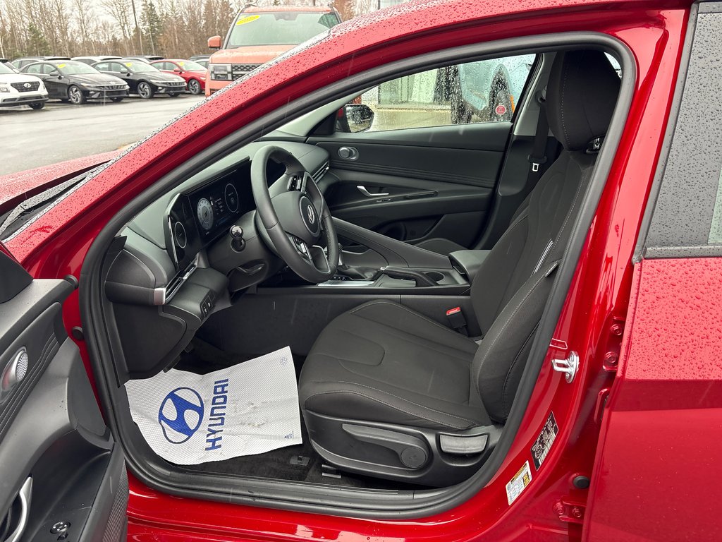 2025 Hyundai Elantra Preferred IVT w/Tech Pkg in Bathurst, New Brunswick - 7 - w1024h768px