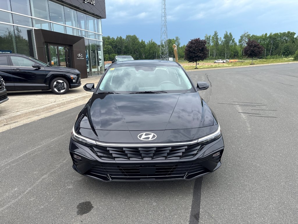 2025 Hyundai Elantra Luxury IVT in Bathurst, New Brunswick - 2 - w1024h768px