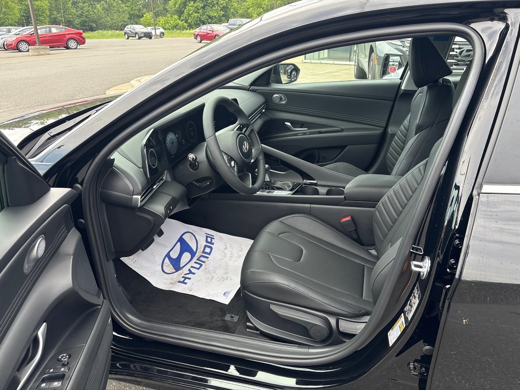 2025 Hyundai Elantra Luxury IVT in Bathurst, New Brunswick - 9 - w1024h768px