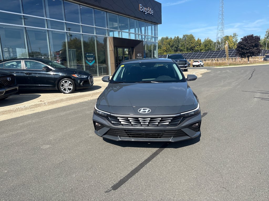 2025 Hyundai Elantra Preferred IVT in Bathurst, New Brunswick - 11 - w1024h768px