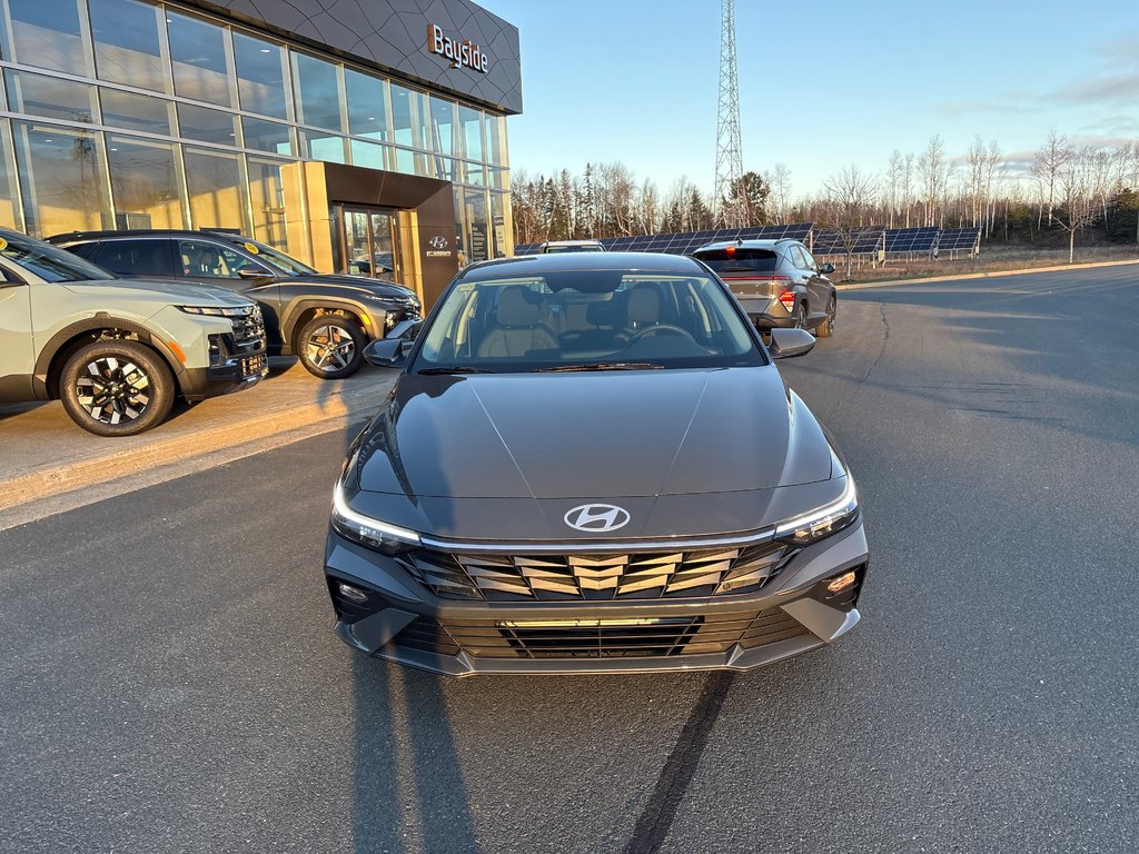 2026 Hyundai Elantra Essential IVT in Bathurst, New Brunswick - 2 - w1024h768px