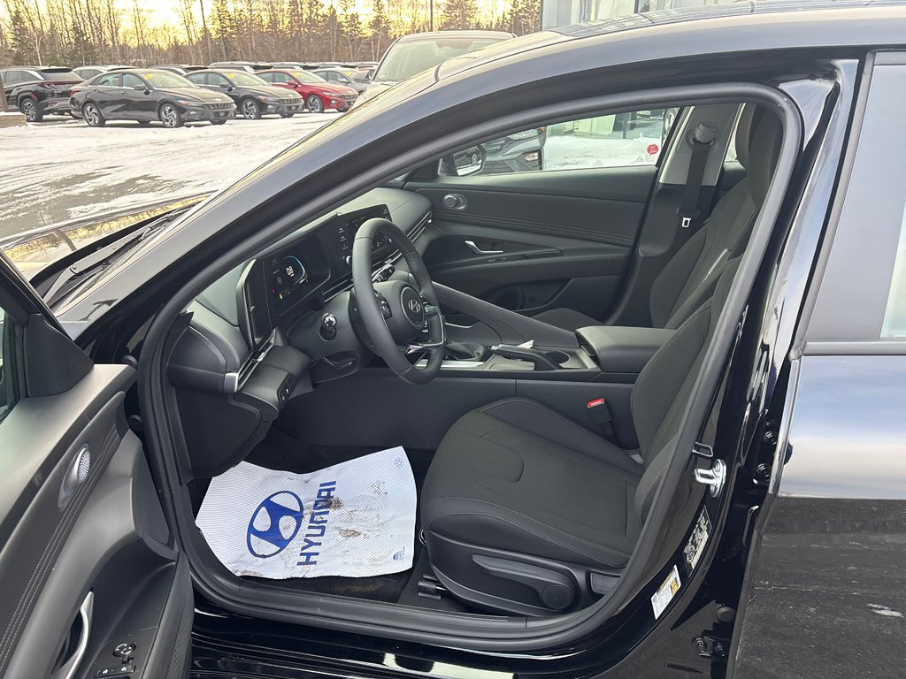 2026 Hyundai Elantra Preferred IVT in Bathurst, New Brunswick - 11 - w1024h768px