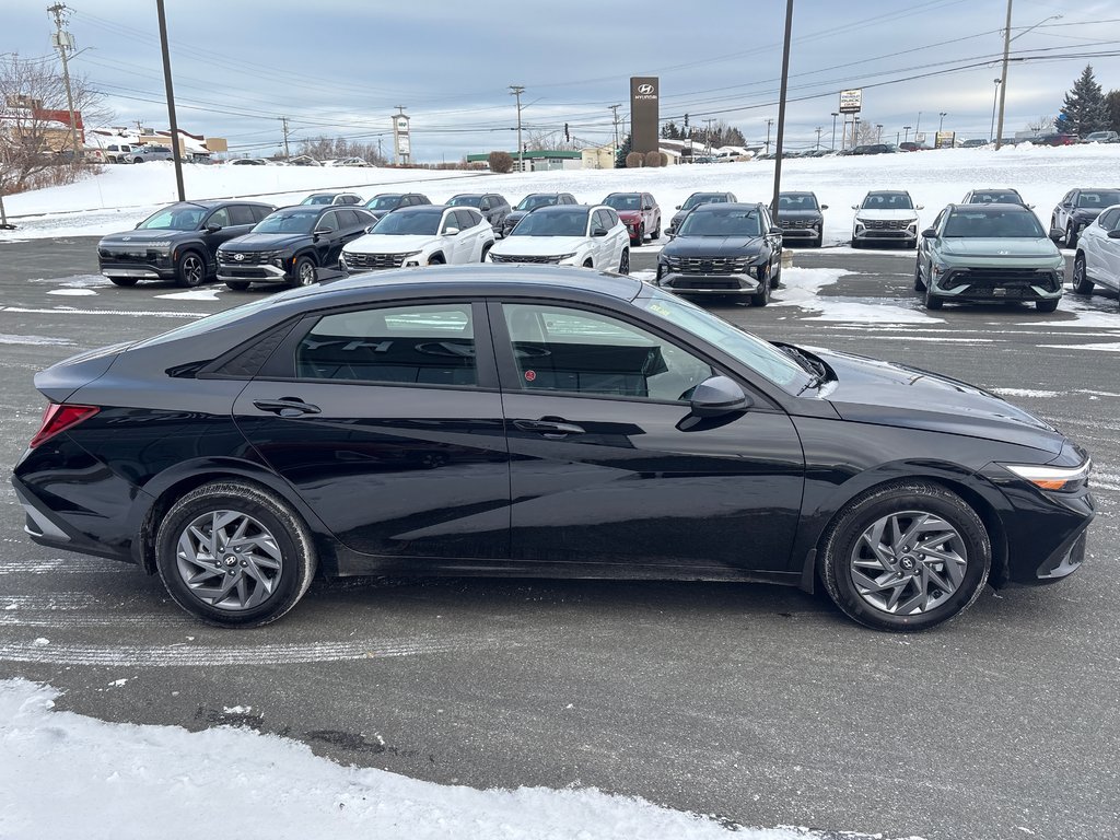 2026 Hyundai Elantra Preferred IVT in Bathurst, New Brunswick - 6 - w1024h768px