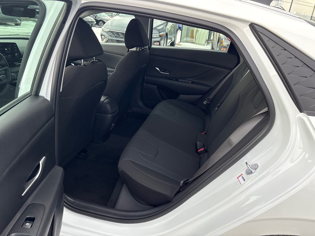 2026 Hyundai Elantra Essential IVT in Bathurst, New Brunswick - 8 - w1024h768px