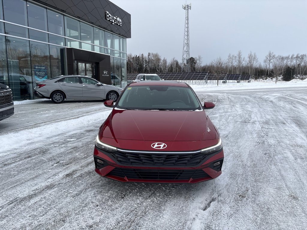 Hyundai Elantra Preferred IVT w/Tech Pkg 2026 à Bathurst, Nouveau-Brunswick - 2 - w1024h768px